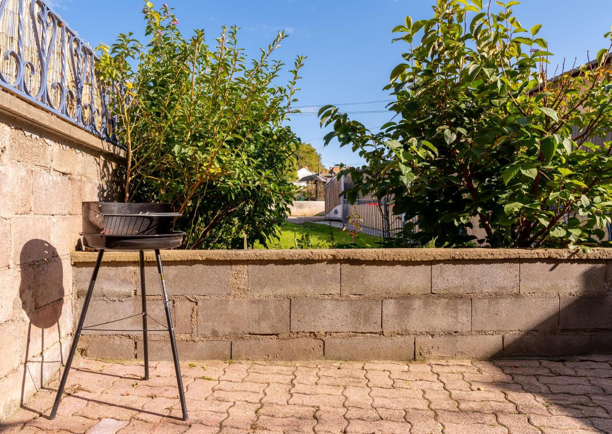 Duplex & Detente En Hyper-centre Avec Parking Prive Holiday home Paray-le-Monial