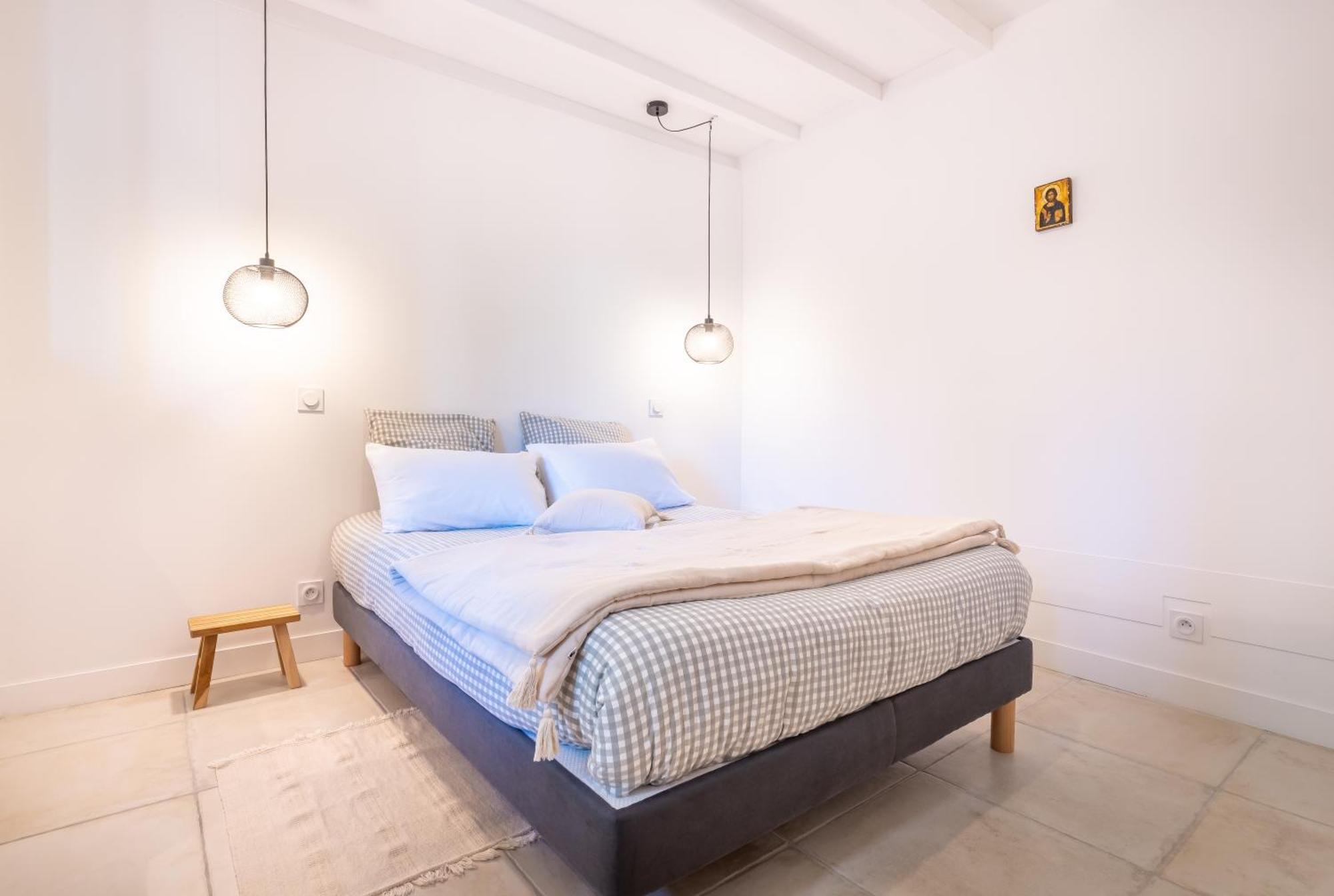 Duplex & Detente En Hyper-centre Avec Parking Prive Paray-le-Monial