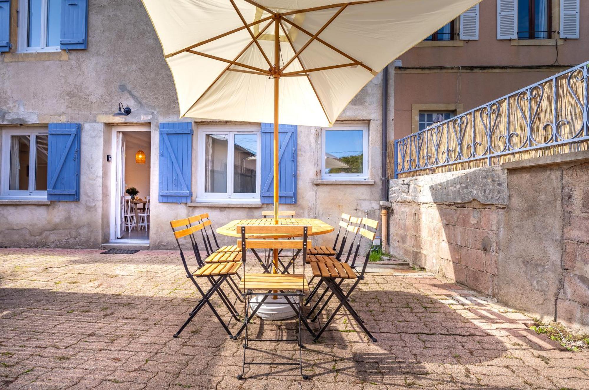 Duplex & Detente En Hyper-centre Avec Parking Prive Paray-le-Monial